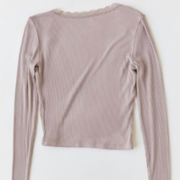 UO BNWT Ribbed Lace Trim Wrap Top SMALL - Picture 4 of 4